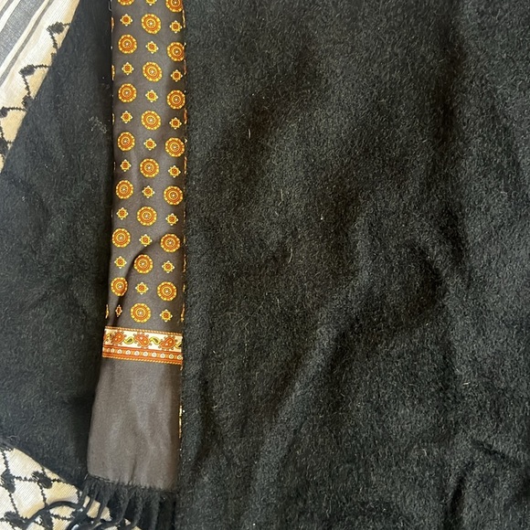 Jos. A. Bank Navy and Gold Patterned Scarf - Picture 9 of 10